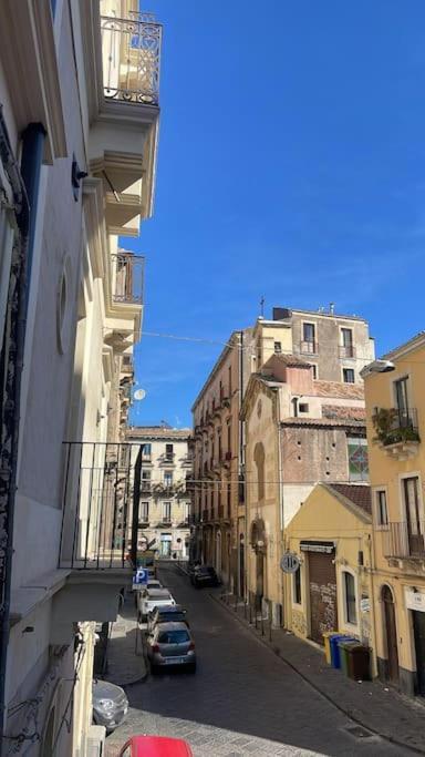 Apartament La Casa Dell Alfiere Katania Zewnętrze zdjęcie
